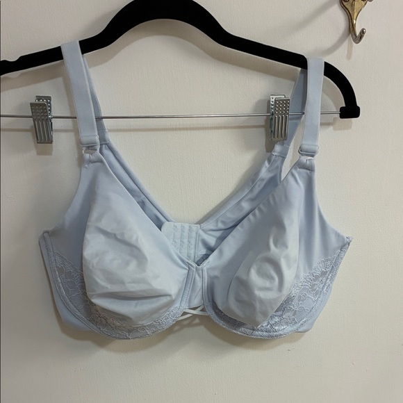 Vanity Fair Other - Vanity Fair Light Blue Lace Bra in Sz 40DD